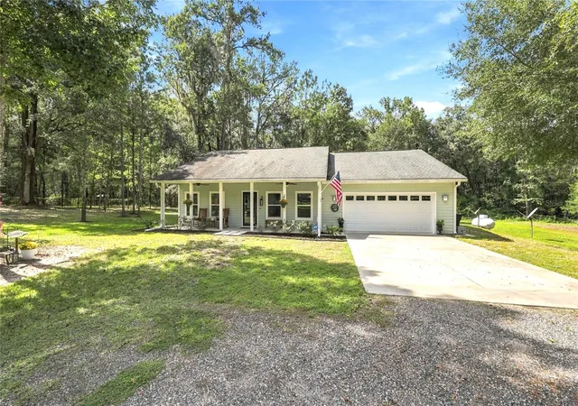 Single family home for sale at 20944 NW 100th Avenue Rd, MICANOPY, FL 32667 | MLS# GC543885