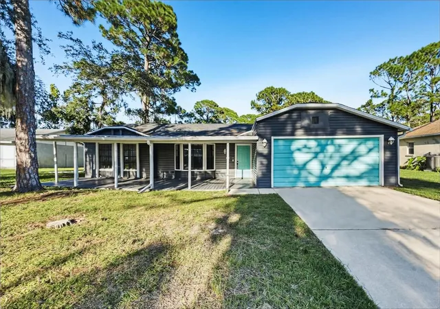 Photo 1 of Single family home for sale at 2727 Banyan Dr, Edgewater, FL 32141 | MLS# TB8553607 | Listing updated on 2026-10-01