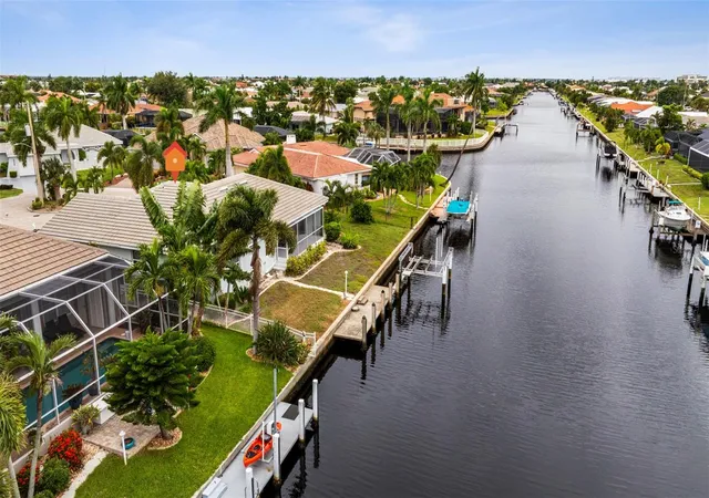 Photo 4 of Single family home for sale at 918 Cimarron Dr, Punta Gorda, FL 33950 | MLS# A4707977 | Listing updated on 2026-10-04