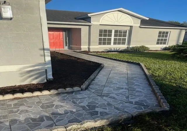 Photo 2 of Single family home for sale at 514 Brentford Ct, Kissimmee, FL 34758 | MLS# S5158581 | Listing updated on 2026-10-05