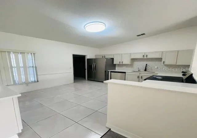 Photo 3 of Single family home for sale at 514 Brentford Ct, Kissimmee, FL 34758 | MLS# S5158581 | Listing updated on 2026-10-05