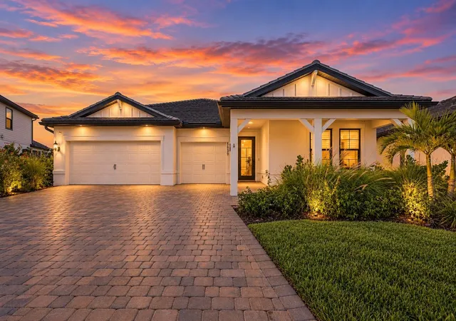 Photo 1 of Single family home for sale at 5839 Silverside Pine Ct, Bradenton, FL 34211 | MLS# A4707978 | Listing updated on 2026-10-01