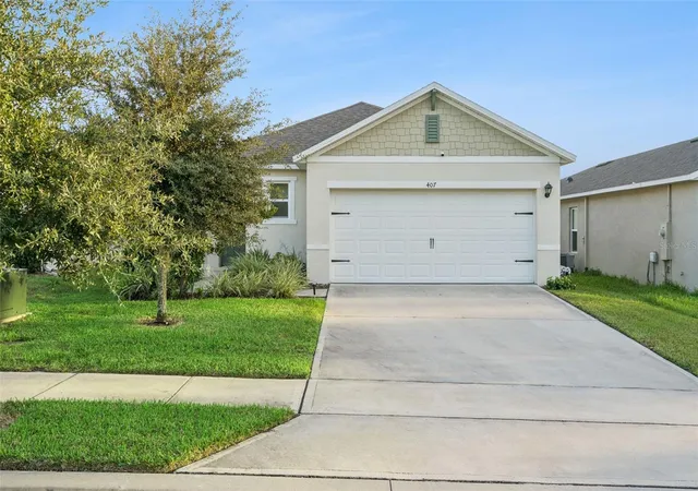 Photo 3 of Single family home for sale at 407 Charlotte Way, Deland, FL 32724 | MLS# O6446184 | Listing updated on 2026-10-02
