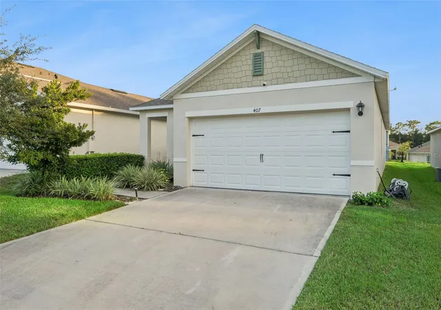 Photo 3 of Single family home for sale at 407 Charlotte Way, Deland, FL 32724 | MLS# O6446184 | Listing updated on 2026-10-02