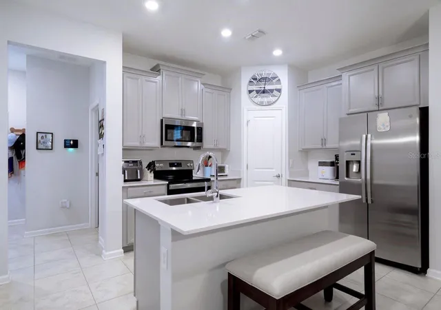 Photo 4 of Single family home for sale at 17126 Quicksilver Ave, Winter Garden, FL 34787 | MLS# O6446188 | Listing updated on 2026-10-09