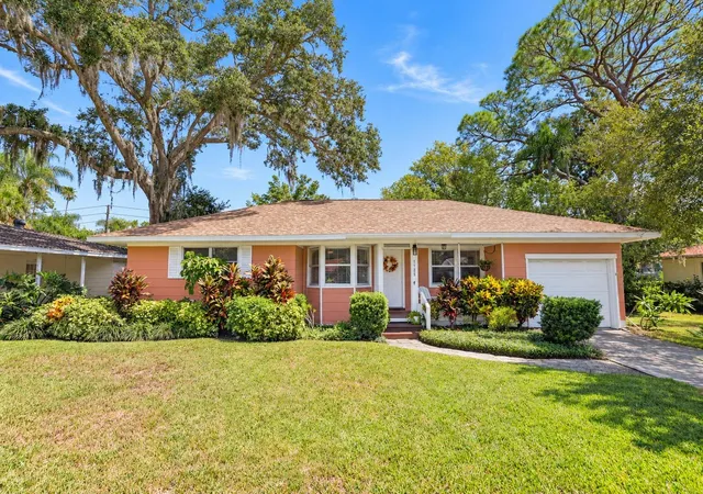 Single family home for sale at 1725 San Mateo Dr, DUNEDIN, FL 34698 | MLS# TB8553625