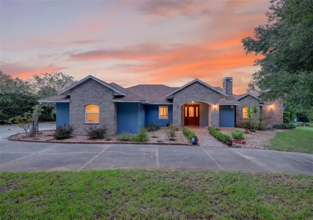 Photo 1 of Single family home for sale at 20035 S Buckhill Rd, Clermont, FL 34715 | MLS# OM733172 | Listing updated on 2026-10-07