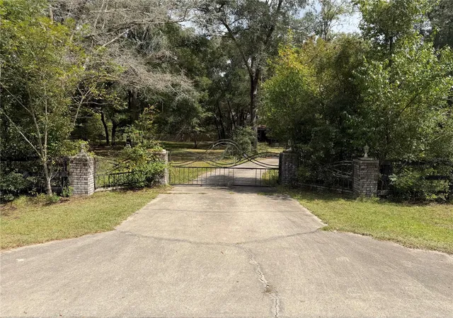 Photo 1 of House for sale at 875 NW 70 Terrace, Ocala, FL 34482 | MLS# OM733173 | Listing updated on 2026-10-01