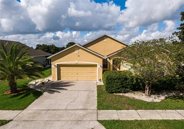 Photo 1 of Single family home for sale at 253 Wildflower Rd, Davenport, FL 33837 | MLS# S5158588 | Listing updated on 2026-10-11