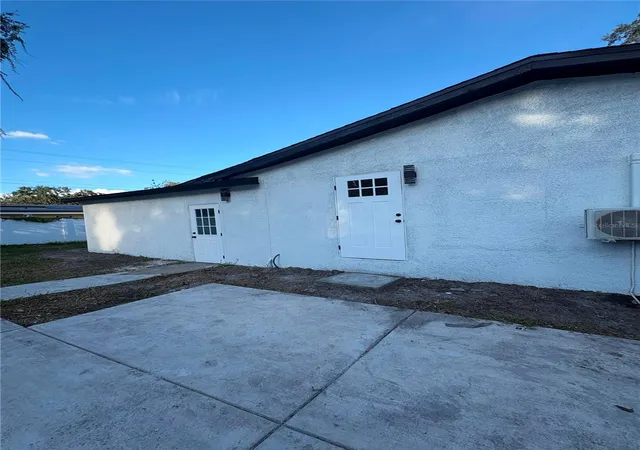 Photo 2 of Single family home for sale at 122 E 130th Avenue, Tampa, FL 33612 | MLS# TB8553636 | Listing updated on 2026-10-01
