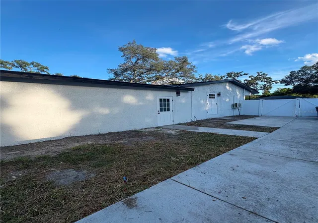Photo 3 of Single family home for sale at 122 E 130th Avenue, Tampa, FL 33612 | MLS# TB8553636 | Listing updated on 2026-10-01