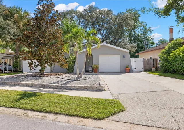 Photo 1 of Single family home for sale at 630 6th Avenue N, Safety Harbor, FL 34695 | MLS# TB8553638 | Listing updated on 2026-10-01