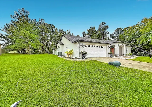 Photo 3 of Single family home for sale at 10851 SW 53rd Circle, Ocala, FL 34476 | MLS# G5118463 | Listing updated on 2026-10-08