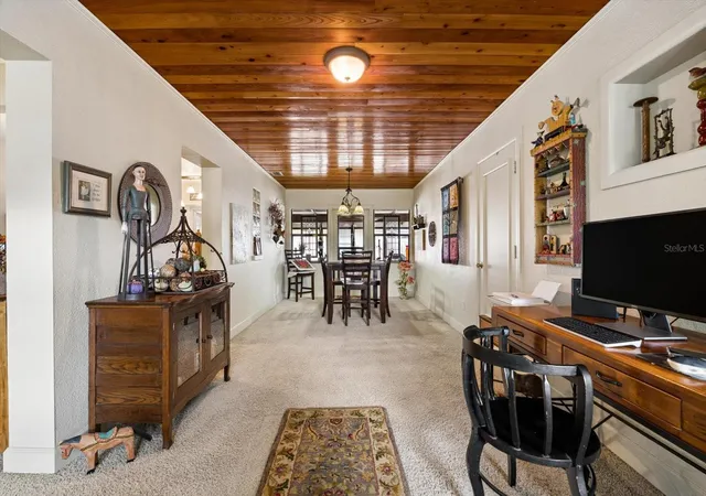 Photo 4 of Single family home for sale at 400 Corona Ave N, Clearwater, FL 33765 | MLS# TB8553650 | Listing updated on 2026-10-08