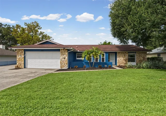 Photo 1 of Single family home for sale at 1442 Coluso Dr, Winter Garden, FL 34787 | MLS# V4951594 | Listing updated on 2026-10-17
