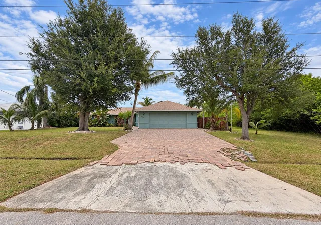 Photo 2 of Single family home for sale at 2633 SW Tanforan Blvd, Port Saint Lucie, FL 34987 | MLS# TB8553656 | Listing updated on 2026-10-17