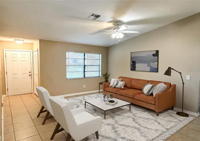 Photo 3 of Sale Pending at 2821 Eagle Run Cir S, Clearwater, FL 33760 | MLS# TB8553663 | Listing updated on 2026-10-16