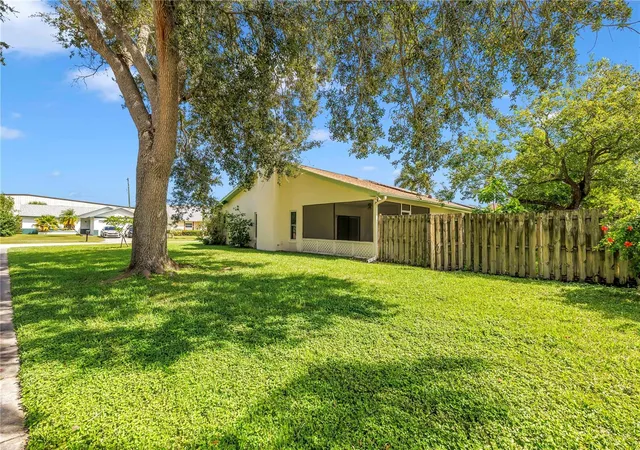 Photo 2 of Single family home for sale at 7178 121st Terrace, Largo, FL 33773 | MLS# TB8553667 | Listing updated on 2026-10-06