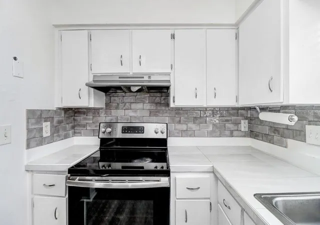 Photo 3 of Condo for sale at 7210 N Manhattan Ave #2523, Tampa, FL 33614 | MLS# TB8553669 | Listing updated on 2026-10-10