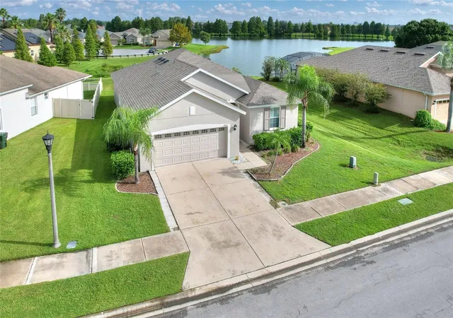 Photo 3 of Single family home for sale at 2468 Ladoga Dr, Lakeland, FL 33805 | MLS# L4965463 | Listing updated on 2026-10-02