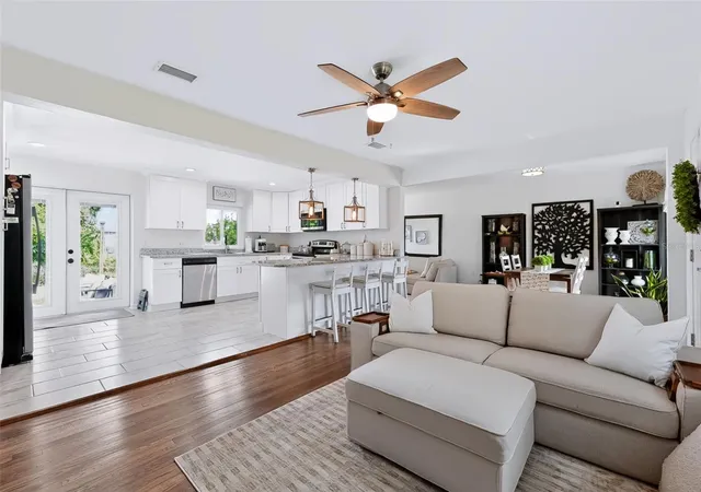 Photo 2 of Single family home for sale at 615 Brookside Dr, Clearwater, FL 33764 | MLS# TB8553672 | Listing updated on 2026-10-22