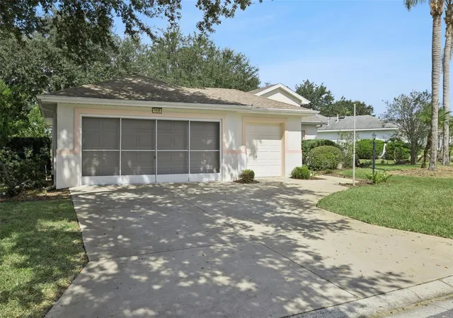 Photo 2 of Single family home for sale at 4636 Glen Coe St, Leesburg, FL 34748 | MLS# G5118467 | Listing updated on 2026-10-06