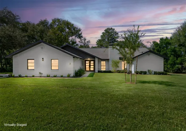 Photo 1 of Single family home for sale at 2 Gerbera Ct, Homosassa, FL 34446 | MLS# W7889964 | Listing updated on 2026-10-20