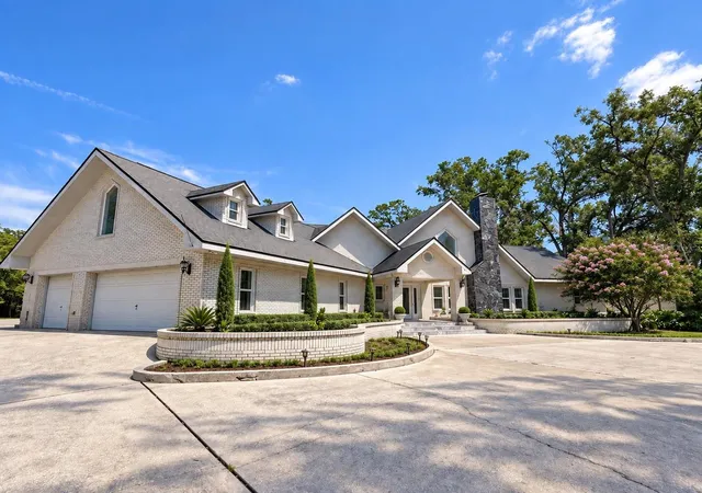 Photo 3 of Single family home for sale at 3114 Little Rd, Valrico, FL 33596 | MLS# TB8553677 | Listing updated on 2026-10-02