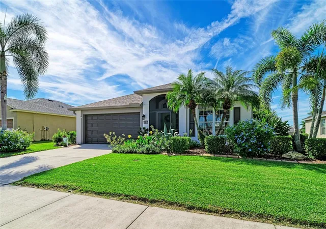 Photo 4 of Single family home for sale at 10613 56th Street E, Parrish, FL 34219 | MLS# A4707997 | Listing updated on 2026-10-01