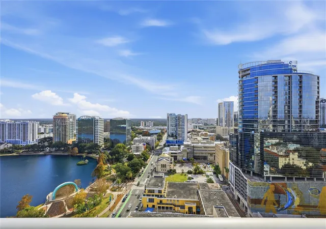 Photo 4 of Condo for sale at 150 E Robinson St #2002, Orlando, FL 32801 | MLS# O6446229 | Listing updated on 2026-10-08