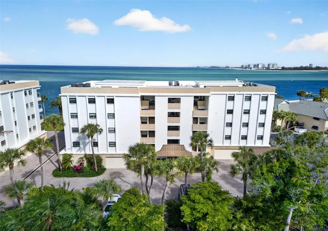 Photo 1 of Condo for sale at 4708 Ocean Blvd #E4, Sarasota, FL 34242 | MLS# A4707998 | Listing updated on 2026-10-22