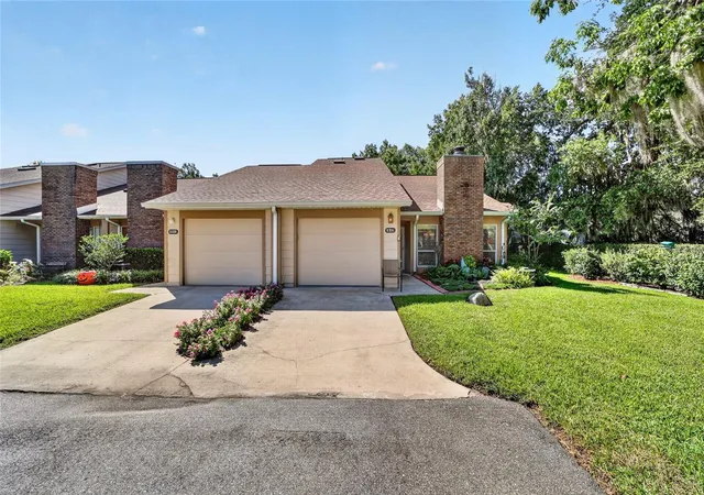 Photo 1 of Townhouse for sale at 2331 Se 19th Circle, Ocala, FL 34471 | MLS# OM733185 | Listing updated on 2026-10-06