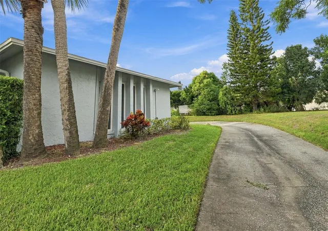 Photo 3 of Single family home for sale at 1619 Whithorn Pl #B, Palm Harbor, FL 34684 | MLS# TB8553687 | Listing updated on 2026-10-01