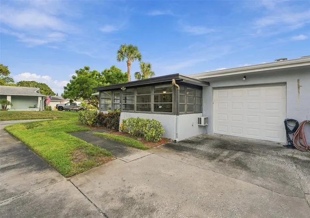 Photo 3 of House for sale at 1619 Whithorn Pl #B, Palm Harbor, FL 34684 | MLS# TB8553687 | Listing updated on 2026-10-01