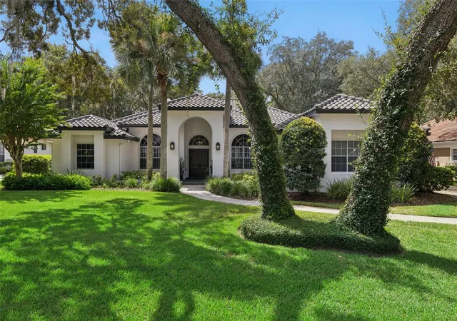 Photo 1 of Single family home for sale at 704 Ironwood Ct, Winter Springs, FL 32708 | MLS# O6446231 | Listing updated on 2026-10-04