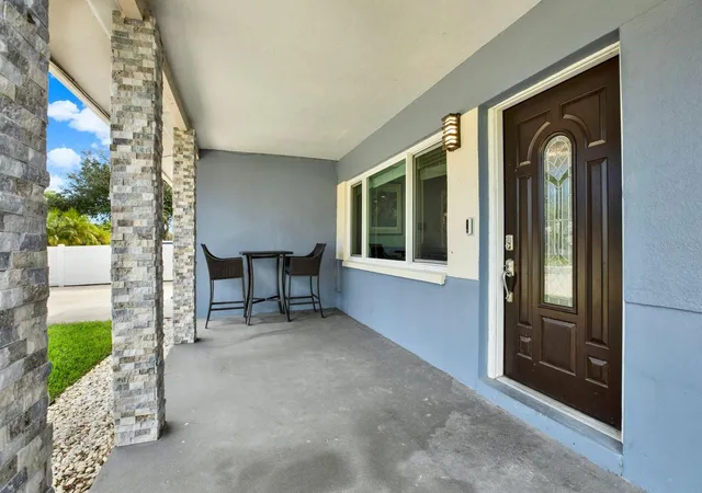Photo 2 of Single family home for sale at 1000 59th Avenue S, Saint Petersburg, FL 33705 | MLS# TB8553693 | Listing updated on 2026-10-16