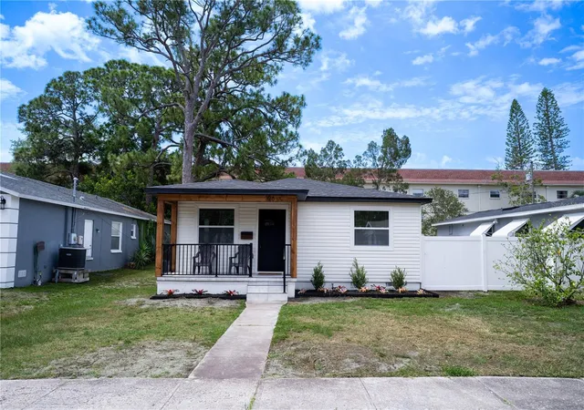 Photo 1 of Sale Pending at 326 41st Avenue N, Saint Petersburg, FL 33703 | MLS# TB8553694 | Listing updated on 2026-10-09
