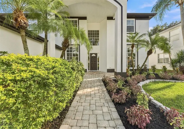 Photo 4 of Single family home for sale at 10102 Vista Pointe Dr, Tampa, FL 33635 | MLS# TB8553704 | Listing updated on 2026-10-07