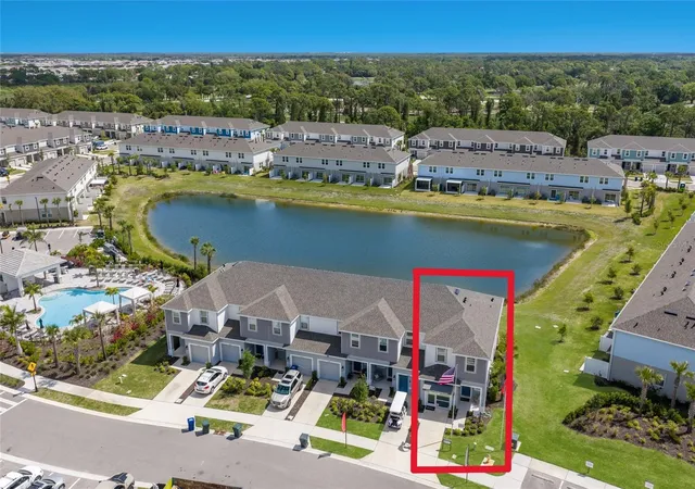 Photo 2 of Townhouse for sale at 15150 Ginetti St, Nokomis, FL 34275 | MLS# A4708001 | Listing updated on 2026-10-10