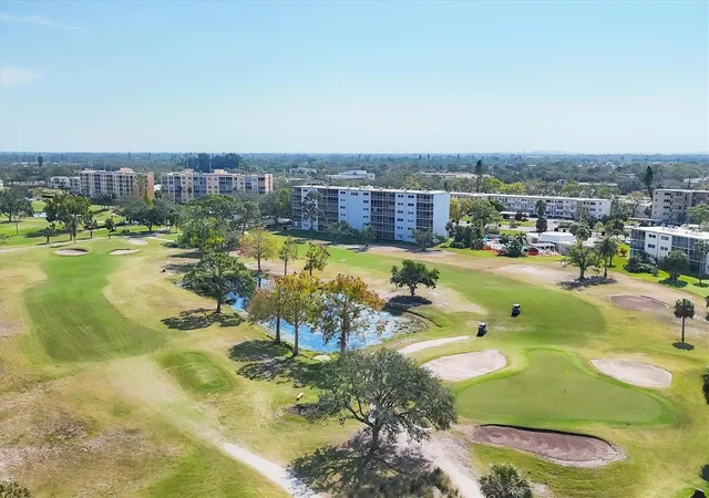 Listing Photo 5 - Condo for sale in building located at 4240 Ironwood Cir, Bradenton, FL 34209 - Unit #406AA