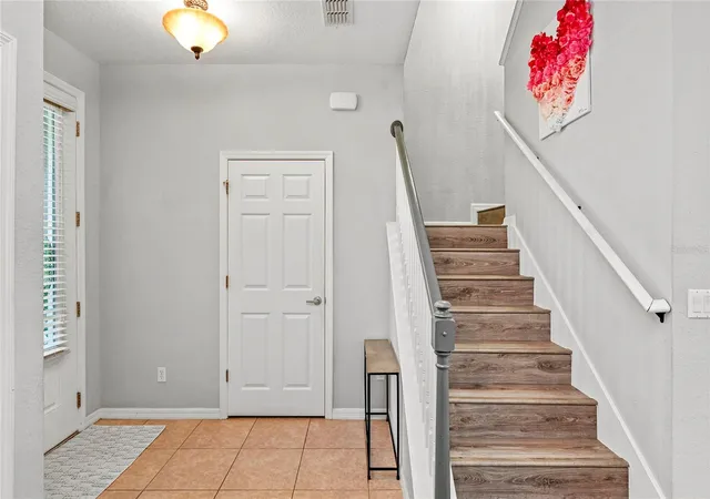 Photo 4 of Townhouse for sale at 1708 Orrington Payne Pl, Casselberry, FL 32707 | MLS# O6446237 | Listing updated on 2026-10-06