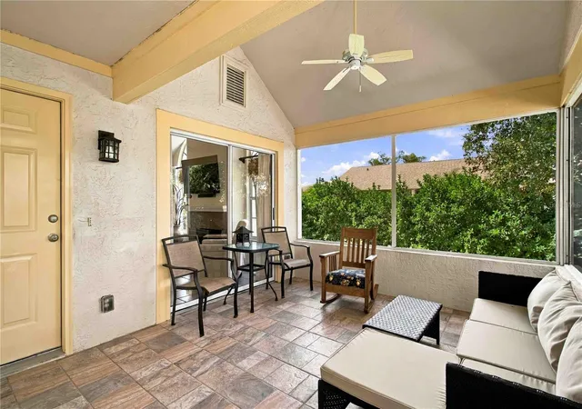 Photo 3 of Single family home for sale at 4536 Whirlaway Dr, Sarasota, FL 34233 | MLS# A4708003 | Listing updated on 2026-10-06