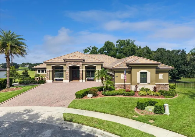 Photo 3 of Single family home for sale at 25444 Hawks Run Ln, Sorrento, FL 32776 | MLS# O6446242 | Listing updated on 2026-10-02