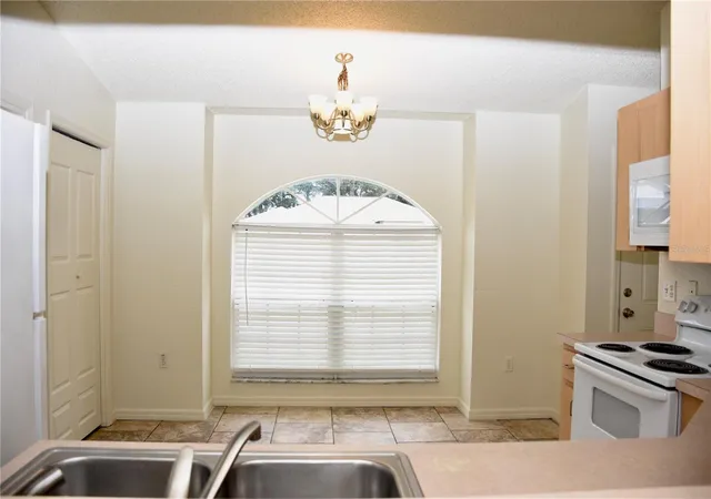 Photo 2 of Single family home for sale at 5814 Driftwood Dr, Winter Haven, FL 33884 | MLS# L4965467 | Listing updated on 2026-10-02