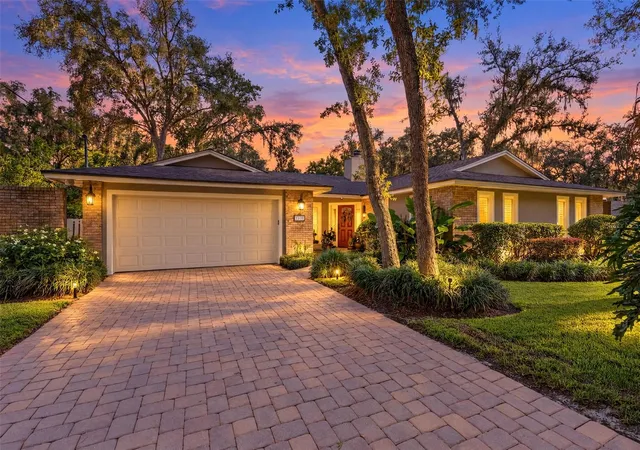 Photo 1 of Sale Pending at 1310 Stanley St, Longwood, FL 32750 | MLS# O6446255 | Listing updated on 2026-10-05