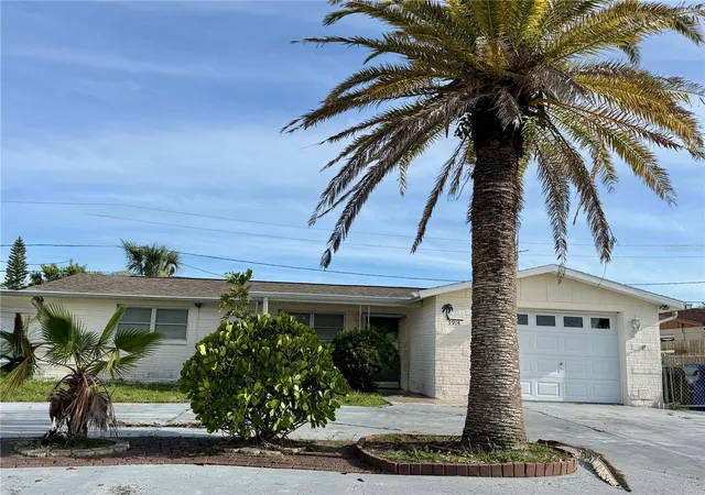 Photo 1 of Single family home for sale at 3914 Carioca Rd, Holiday, FL 34691 | MLS# W7889968 | Listing updated on 2026-10-02