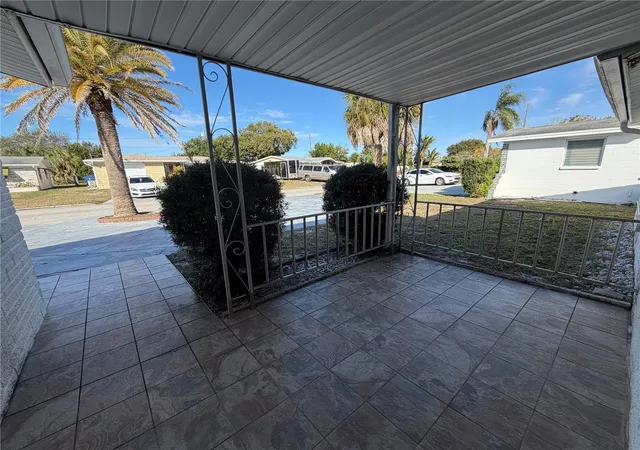 Photo 2 of Single family home for sale at 3914 Carioca Rd, Holiday, FL 34691 | MLS# W7889968 | Listing updated on 2026-10-02