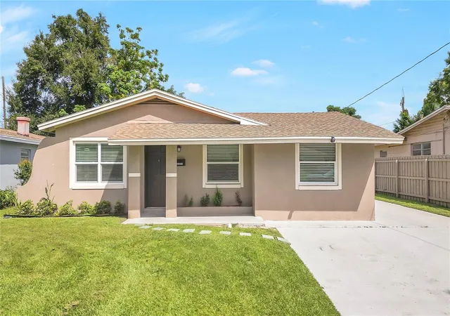Photo 1 of Single family home for sale at 2041 W Gore St, Orlando, FL 32805 | MLS# O6446261 | Listing updated on 2026-10-01