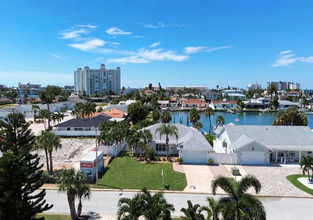 Photo 1 of Single family home for sale at 6410 3rd Palm Point, Saint Petersburg, FL 33706 | MLS# TB8553727 | Listing updated on 2026-10-06