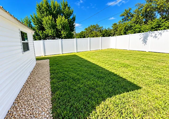Photo 1 of Single family home for sale at 162 Myrtle Rd, Lake Wales, FL 33898 | MLS# S5158603 | Listing updated on 2026-10-02